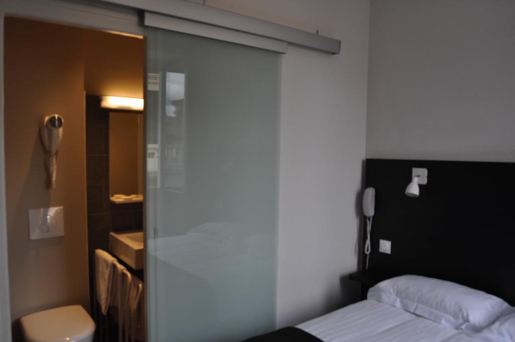 Hotel Le Loft Trie-sur-Baise Bagian luar foto