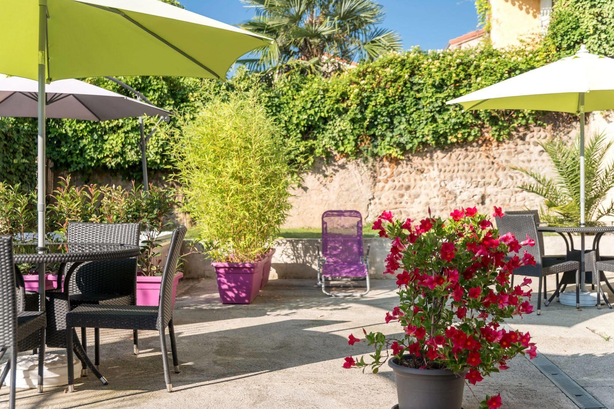 Hotel Le Loft Trie-sur-Baise Bagian luar foto
